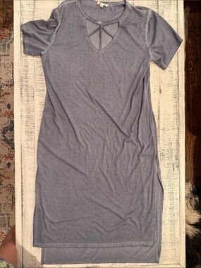 eesome brand boutique Dusty Blue Short Sleeve Keyhole Maxi Dress
